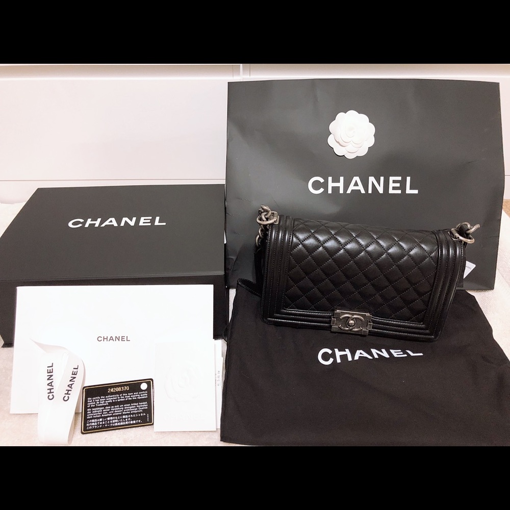 Chanel boy